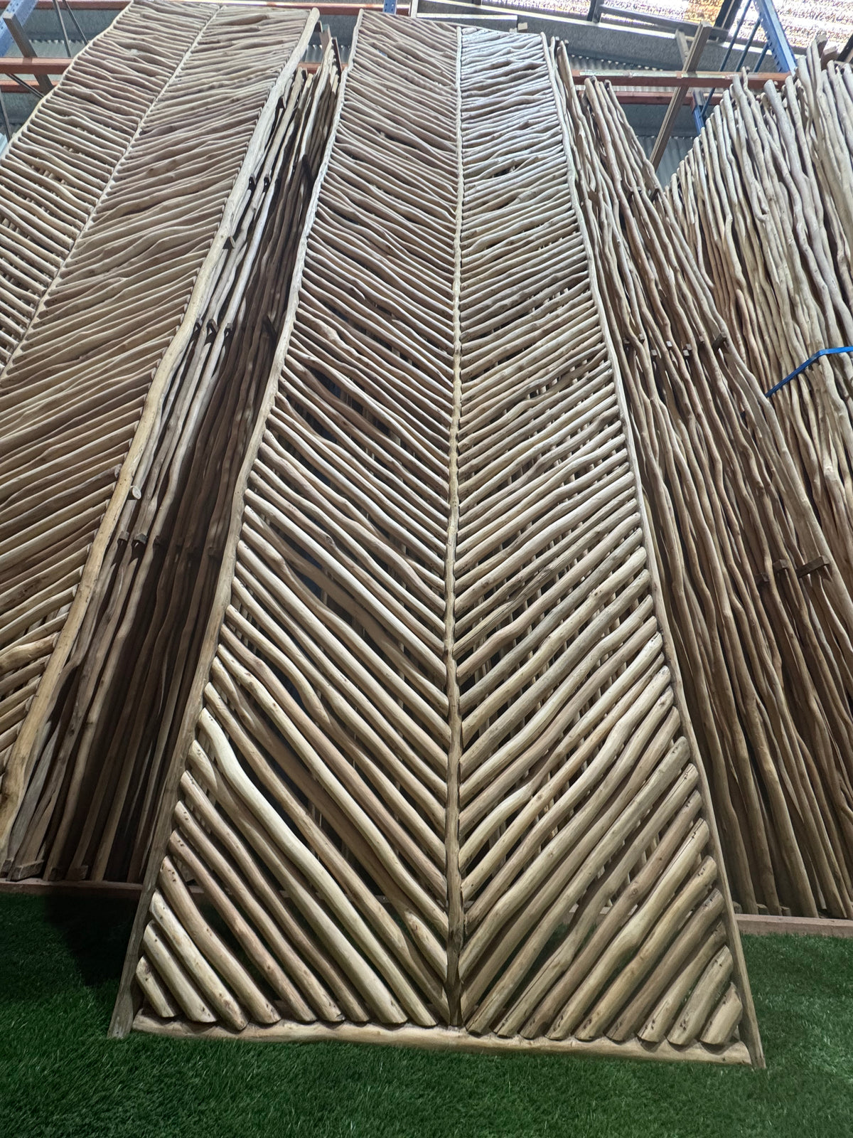 Chevron Hardwood Screens